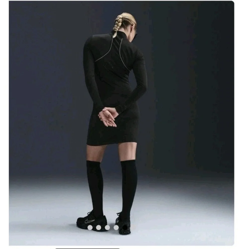 Nike Long Sleeves Black Dress Sport Fitted Athletic Reflective Pullover Stretchy